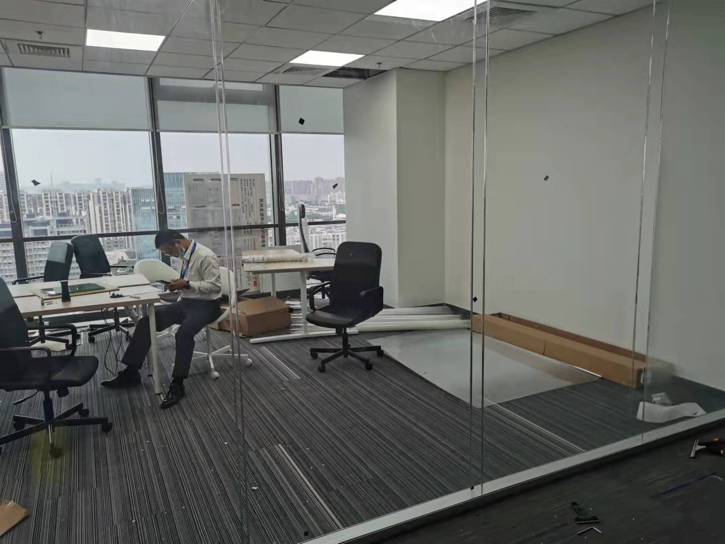 漸變玻璃貼膜.jpg 漸變玻璃貼膜.jpg