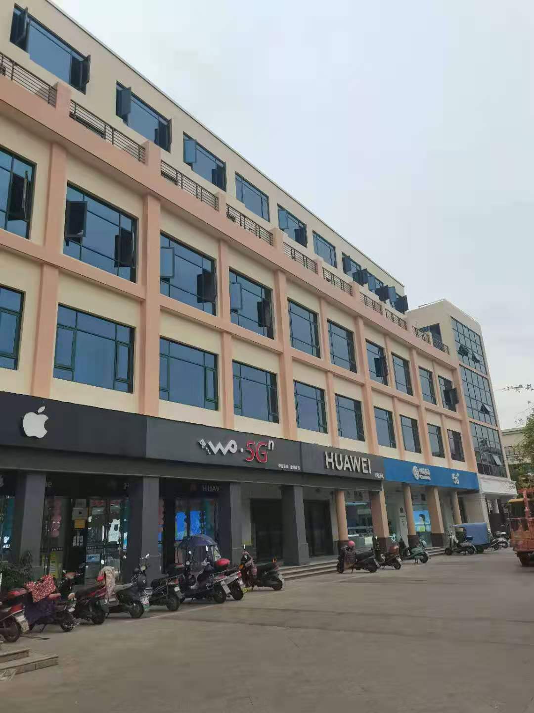 建筑玻璃貼膜.jpg 建筑玻璃貼膜.jpg