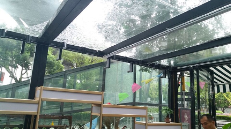 陽(yáng)光房保溫防曬膜.jpg 陽(yáng)光房保溫防曬膜.jpg